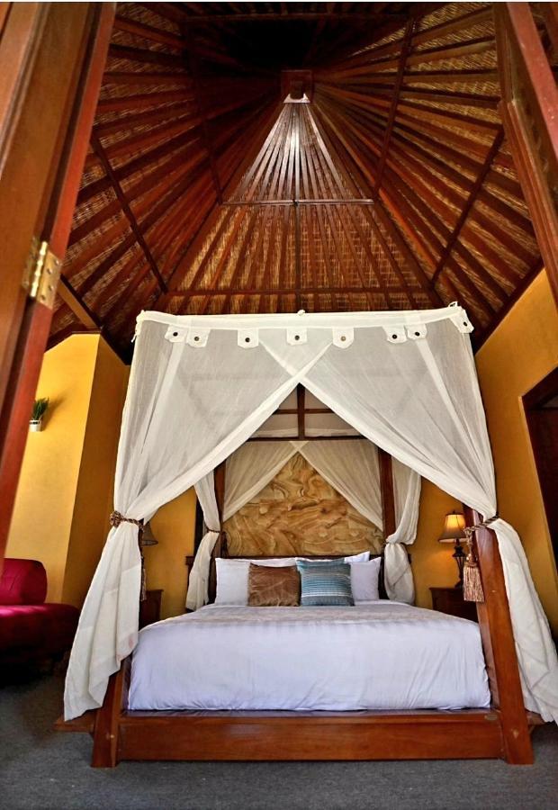 Balinese Villa In Berastagi Εξωτερικό φωτογραφία